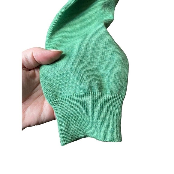 J McLaughlin Green V-Neck Sweater Men’s Size Medium Cotton St. Patrick’s Day - Picture 4 of 8